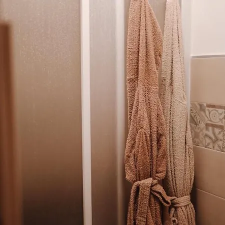 Trentova Special Rooms- Locazione Turistica アグローポリ